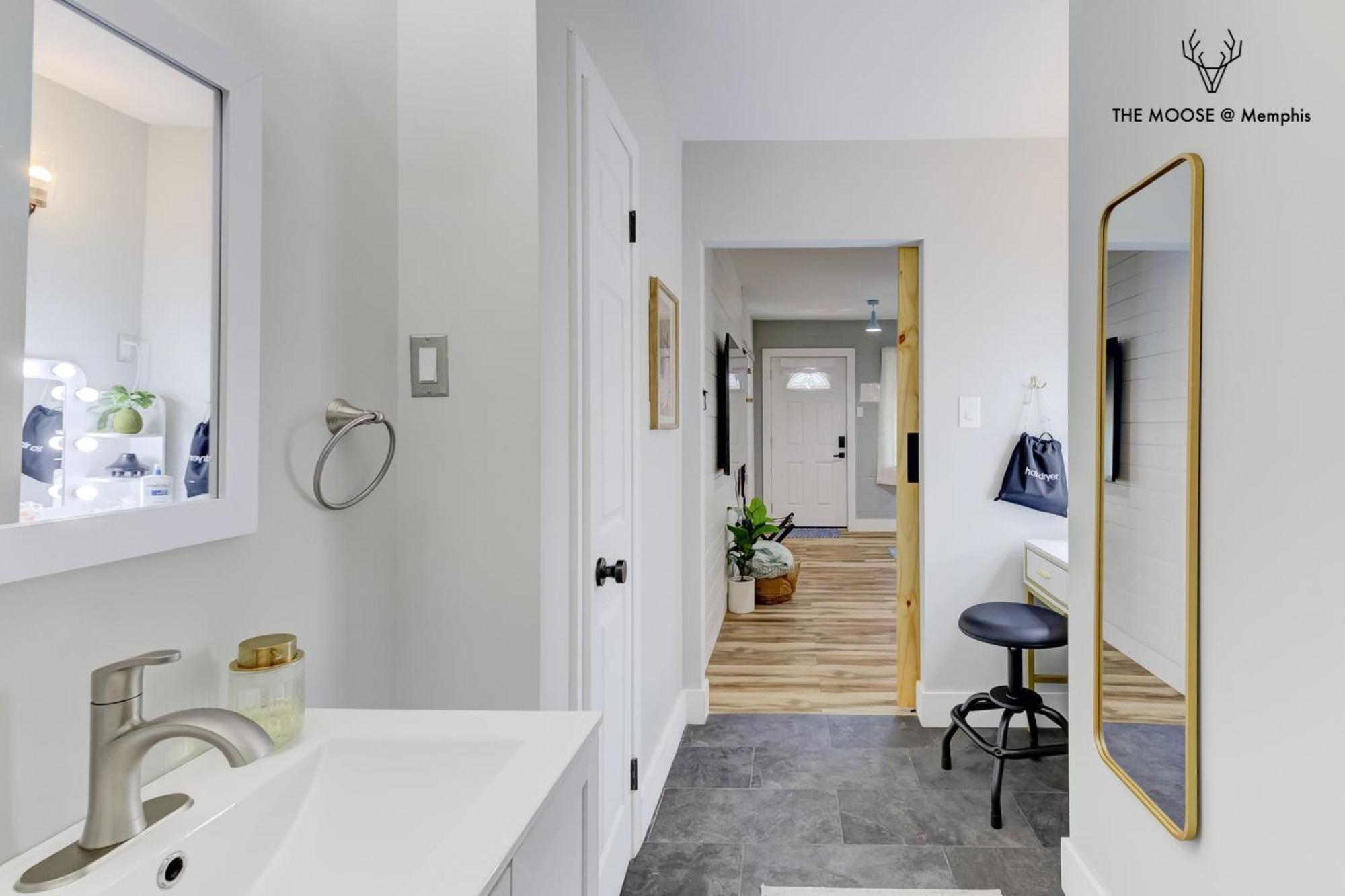 멤피스 The Moose #11 - Luxe Modern Loft With King Bed, Free Parking & Wi-Fi 아파트 외부 사진